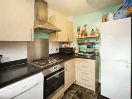 Ravelin Close, Meon Vale, Stratford-Upon-Avon thumb 3