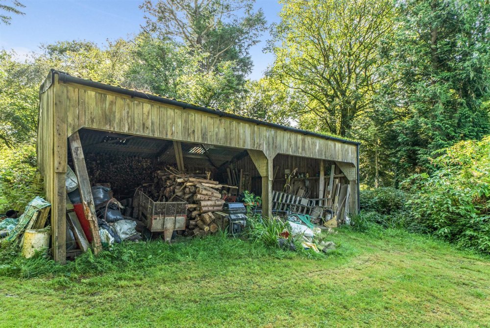 Stags 6 bedroom property for sale in Lydford