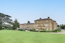 Royal Drive, LONDON, N11 photo 9