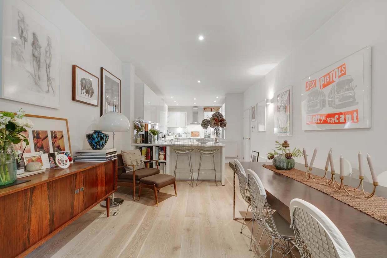 Royal Drive, LONDON, N11 photo 15