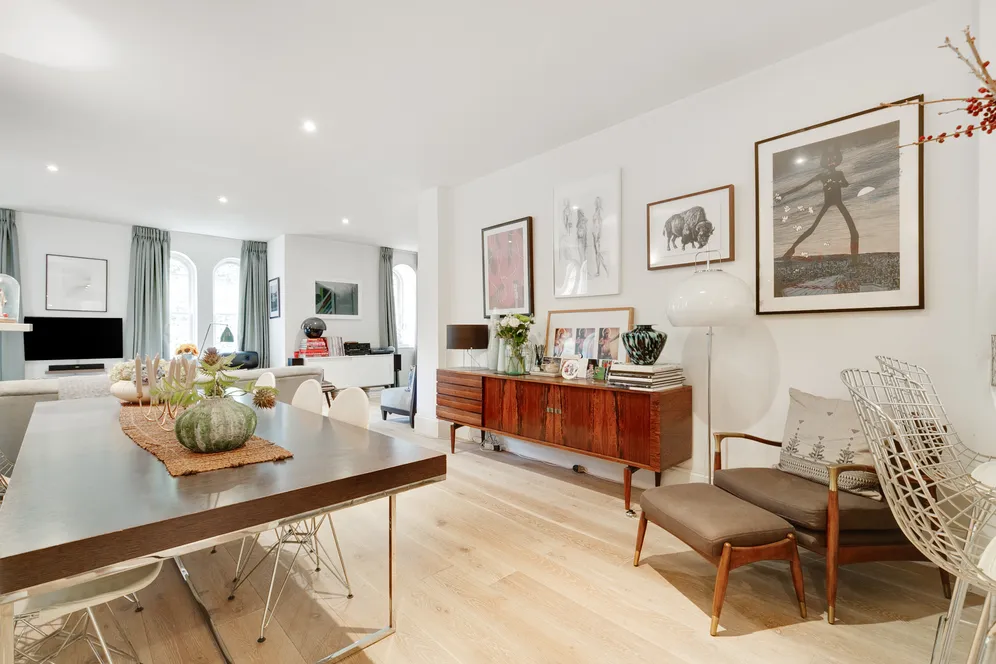 Royal Drive, LONDON, N11 photo 16