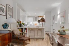 Royal Drive, LONDON, N11 photo 20