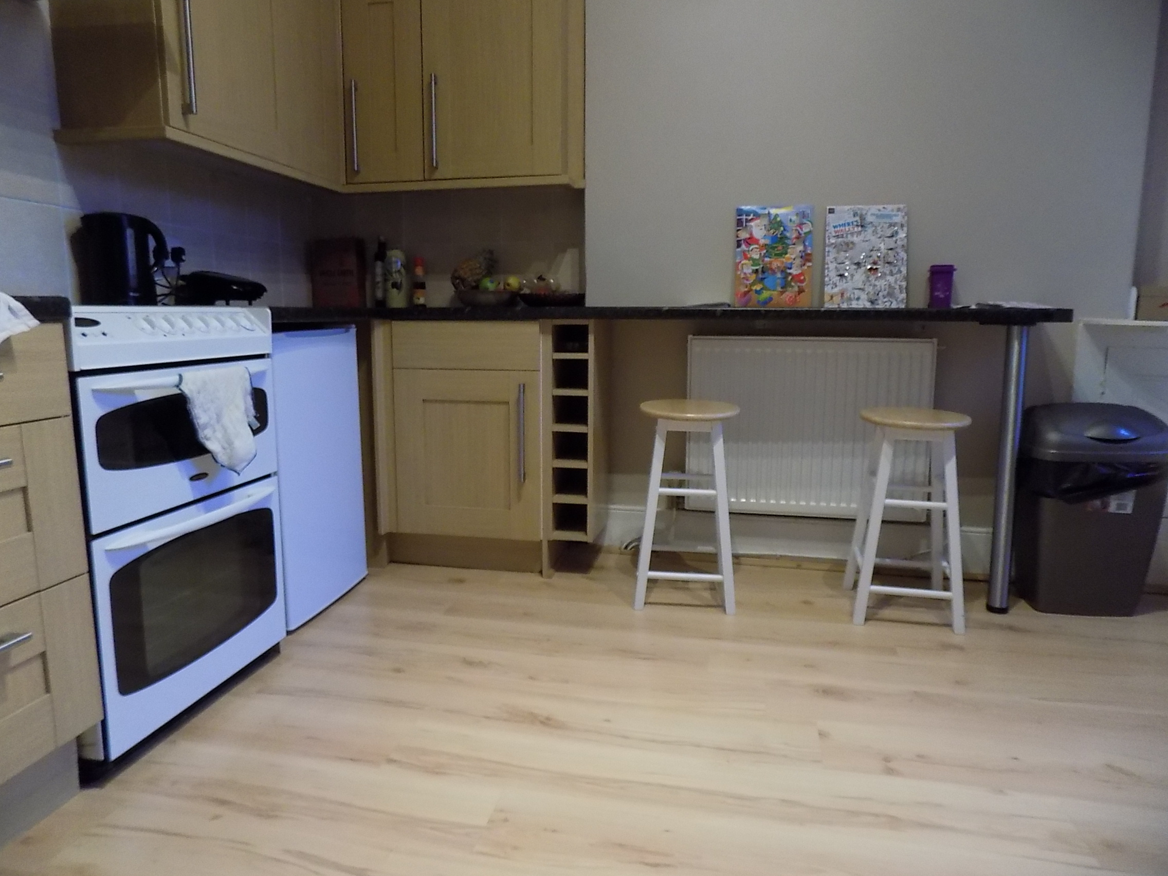 2 bedroom property to let in Holyhead Road, Bangor, Gwynedd, LL57 £