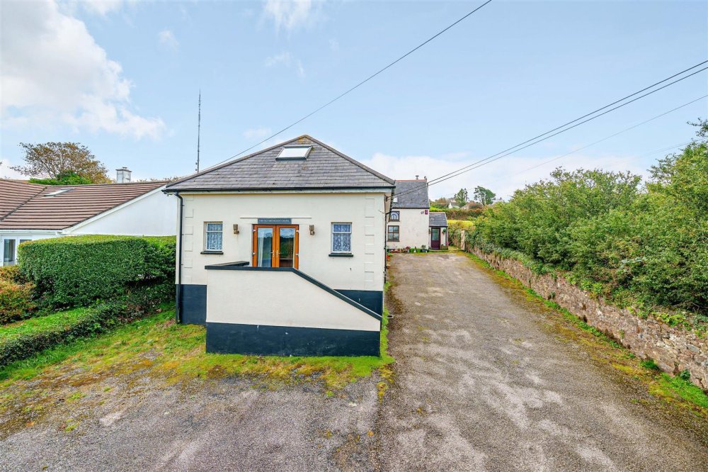 Stags 3 bedroom property for sale in Carnkie, Redruth