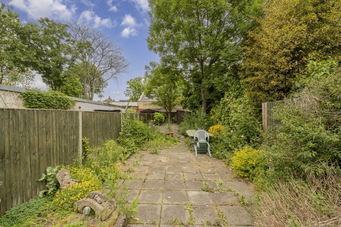 Robertson Smith & Kempson 2 bedroom property for sale in Avenue Road