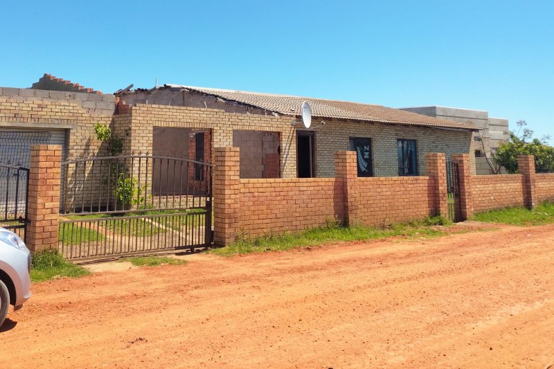 4 bedroom property for sale in South Africa, Western Cape, Chatsworth £37,866