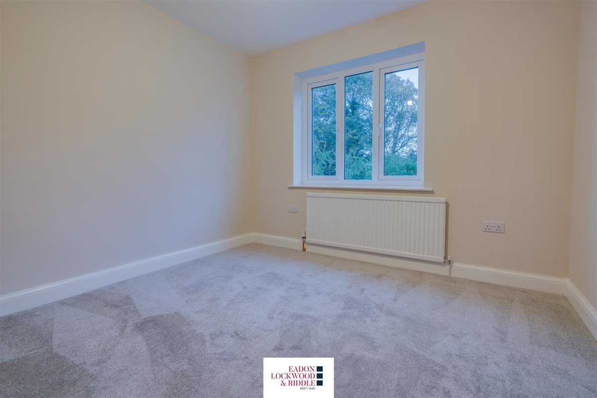 3 bedroom property for sale in Broom Lane, Rotherham Offers in the