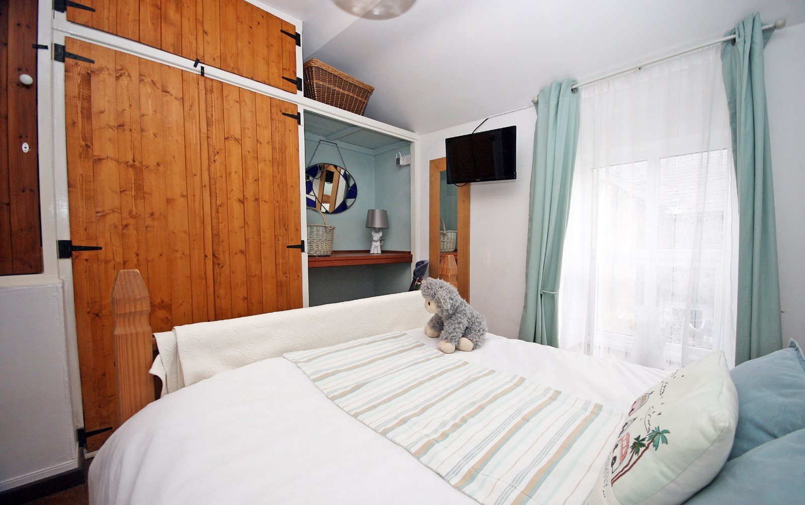 1 bedroom property for sale in Llanaelhaearn, Caernarfon, Gwynedd, LL54