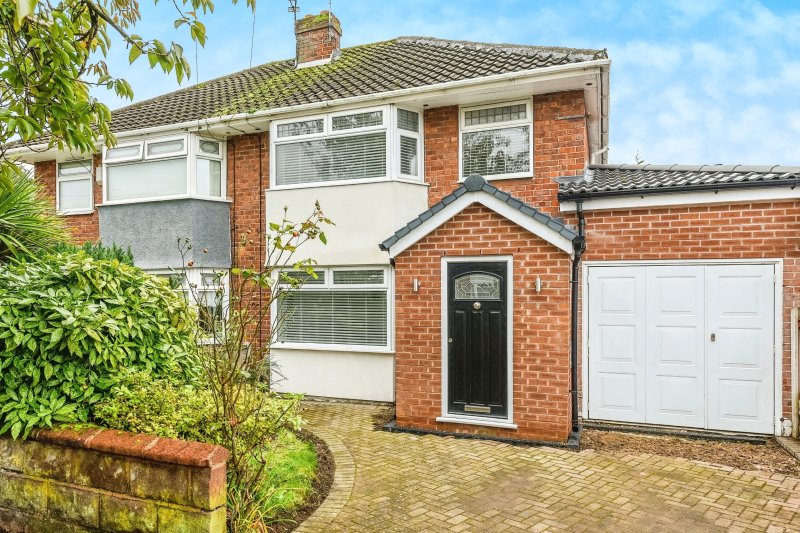 3 bedroom property for sale in Clent Avenue, Liverpool, Merseyside, L31