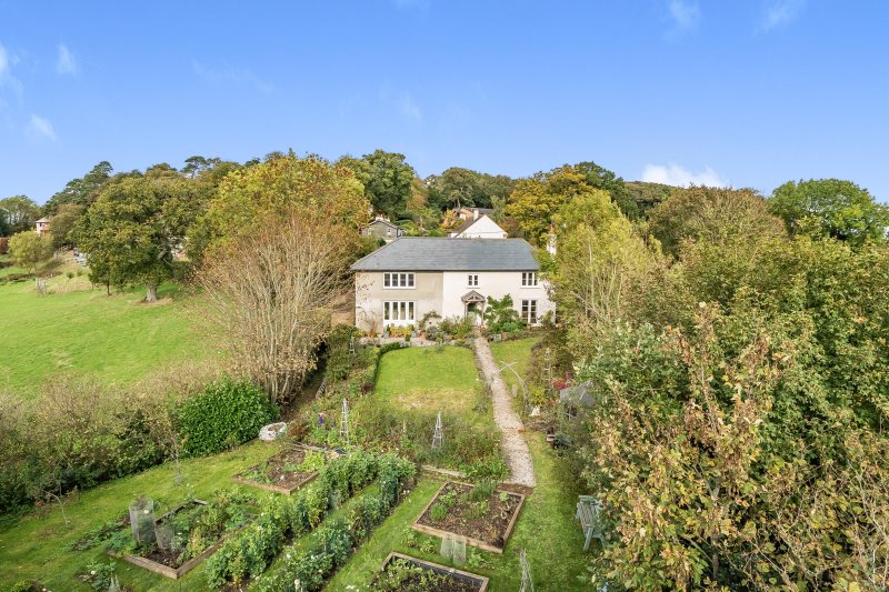 4 bedroom property for sale in Longdown, Exeter Offers in the region