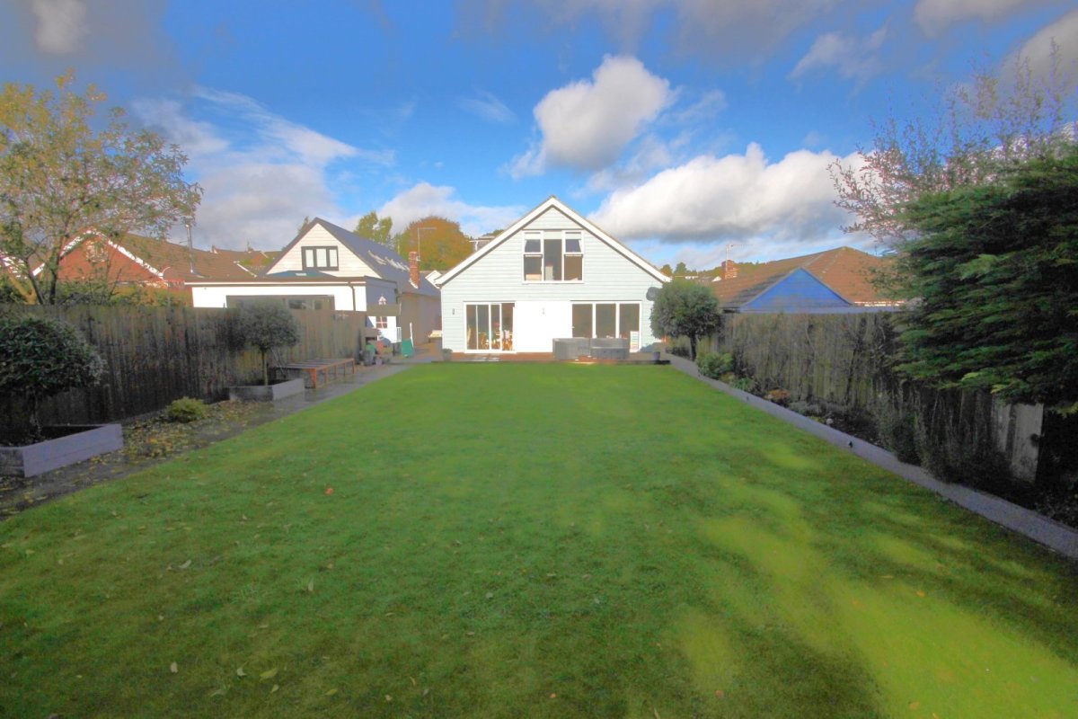 5 bedroom property for sale in Anvil Crescent, Broadstone, Dorset, BH18 Guide price £700,000