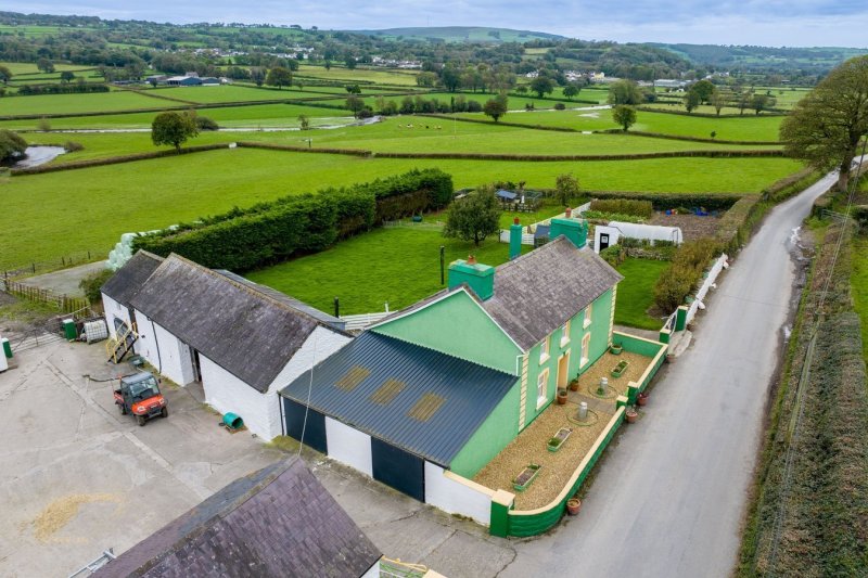 4 bedroom property for sale in Llanfair Road, Lampeter, SA48 Offers