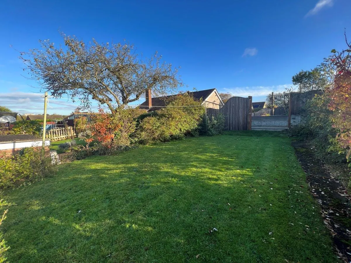 HUNTERS ROAD, MELTON MOWBRAY