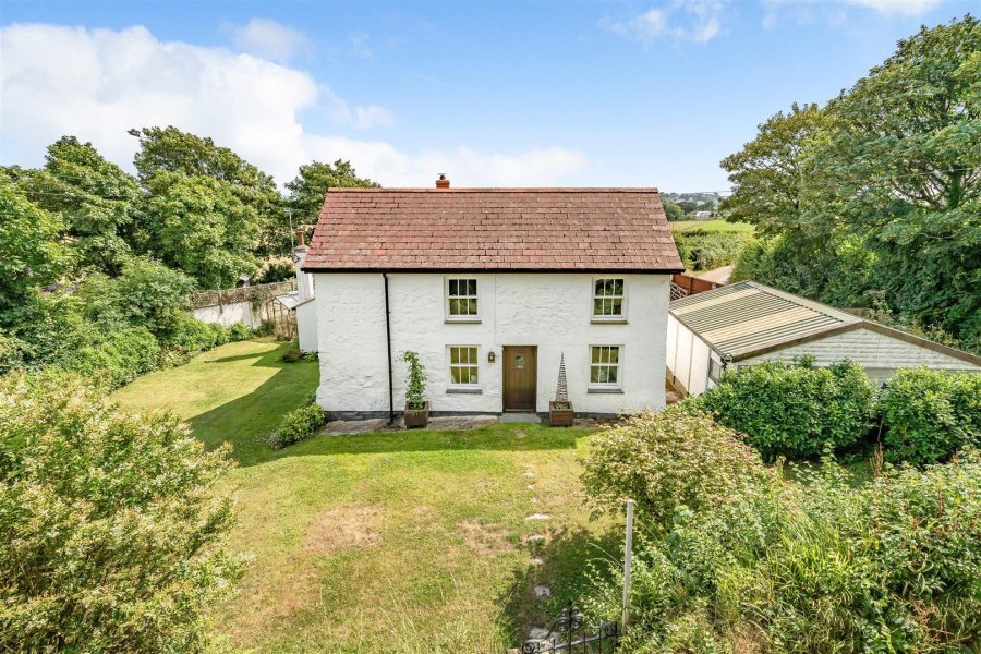 Stags 4 bedroom property for sale in St. Keverne, Helston