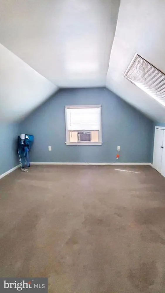 10 Ranchwood Dr, Ewing, NJ 08618