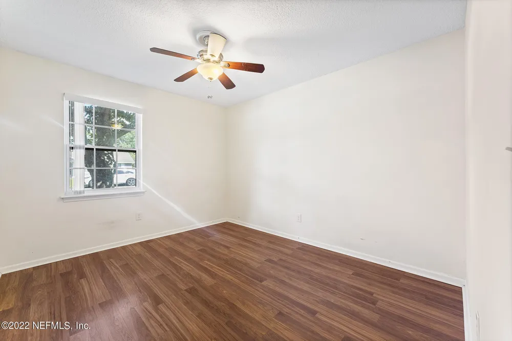 1868 Shannon Lake Dr, Middleburg, FL 32068