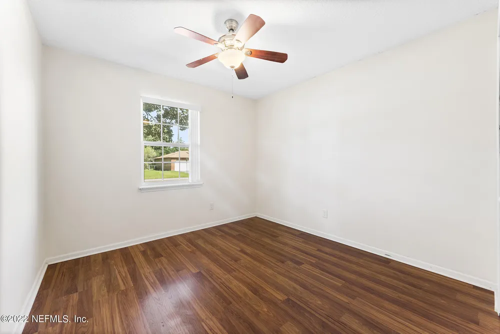 1868 Shannon Lake Dr, Middleburg, FL 32068