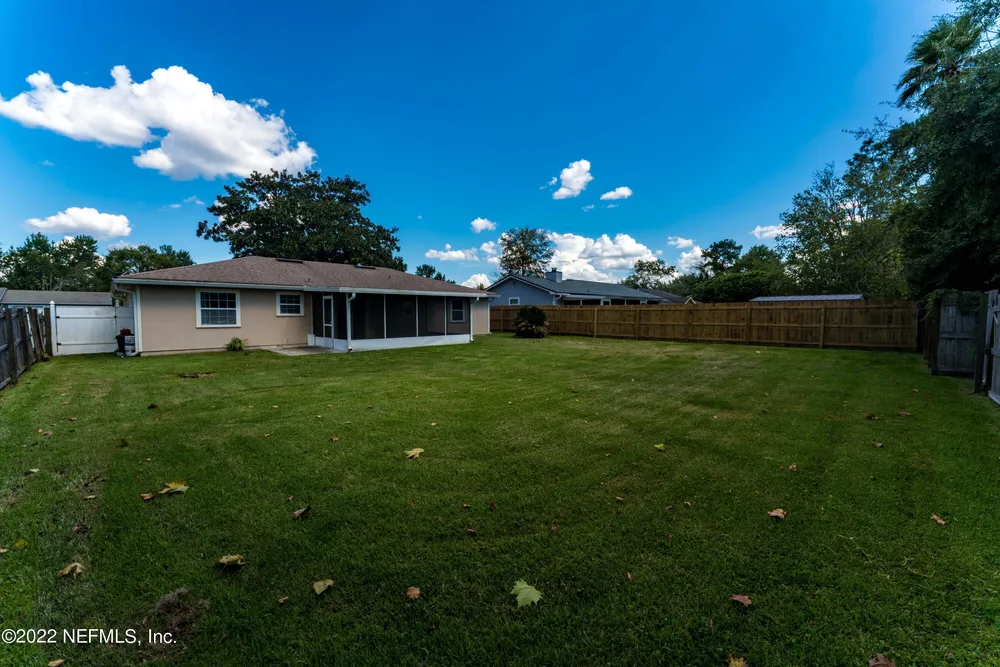 1868 Shannon Lake Dr, Middleburg, FL 32068