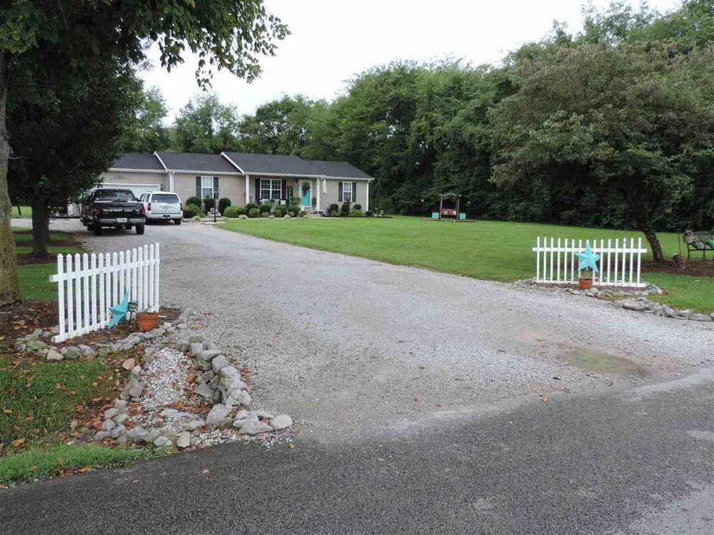 62 Rigelwood Ln, Bowling Green, KY 42101