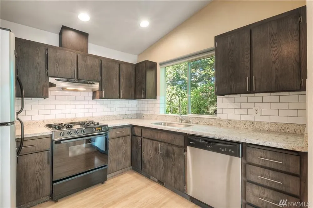 5130 S Garden Loop Rd, Seattle, WA 98118