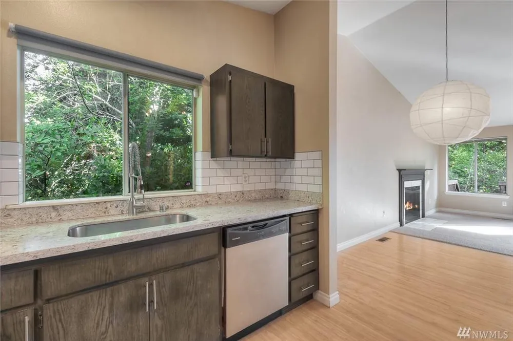 5130 S Garden Loop Rd, Seattle, WA 98118