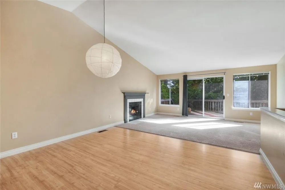 5130 S Garden Loop Rd, Seattle, WA 98118