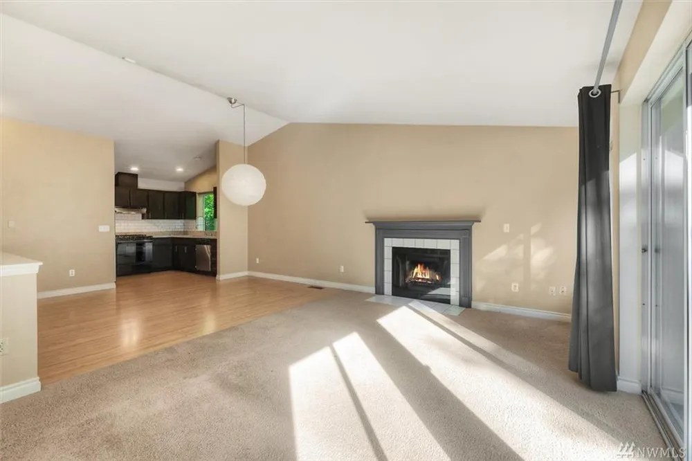5130 S Garden Loop Rd, Seattle, WA 98118