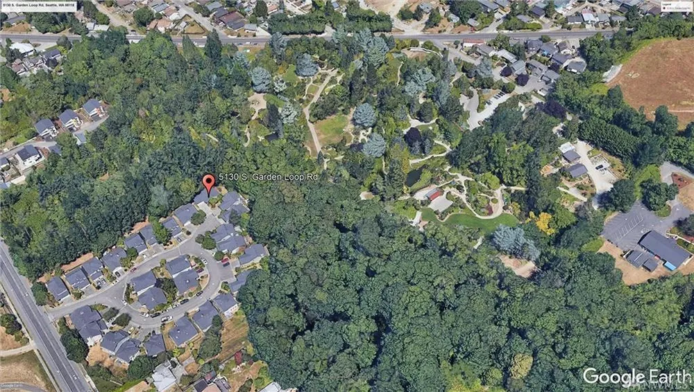 5130 S Garden Loop Rd, Seattle, WA 98118