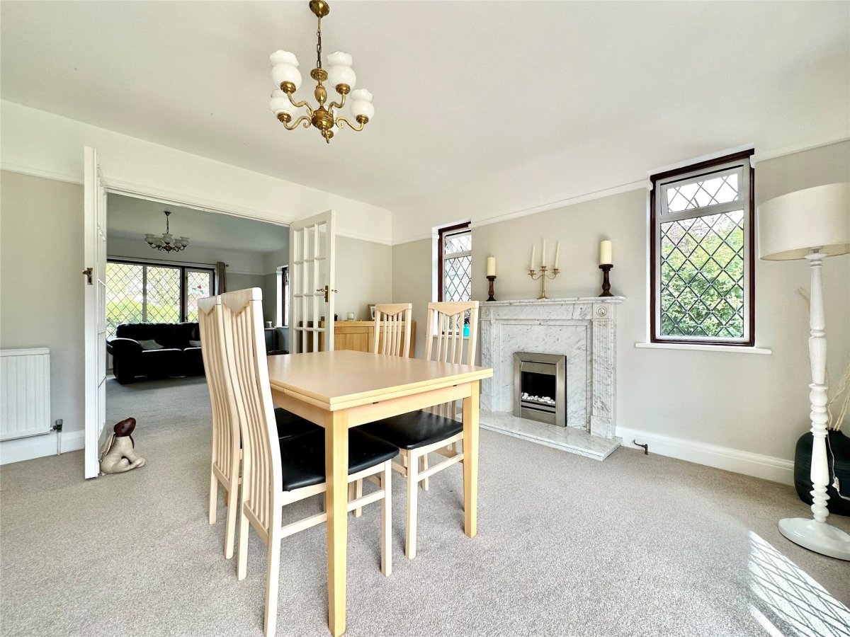 3 bedroom property for sale in Rushton Avenue, South Godstone, Godstone