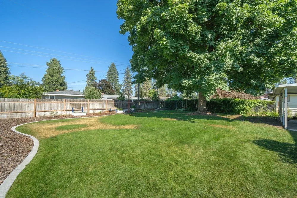 6420 N Fotheringham St, Spokane, WA 99208