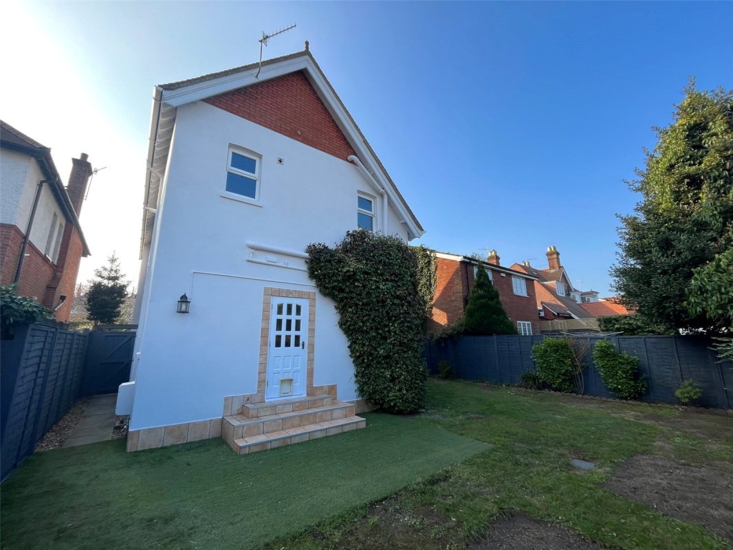 4 bedroom property for sale in Woodside Road, Penn Hill, Poole, Dorset