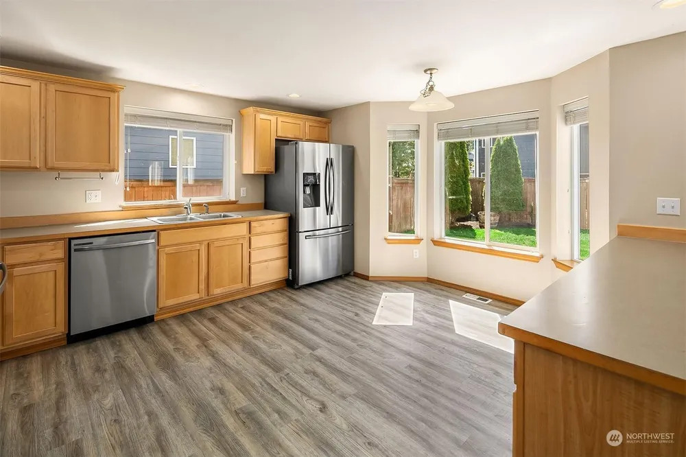 28605 226th Ave SE, Maple Valley, WA 98038