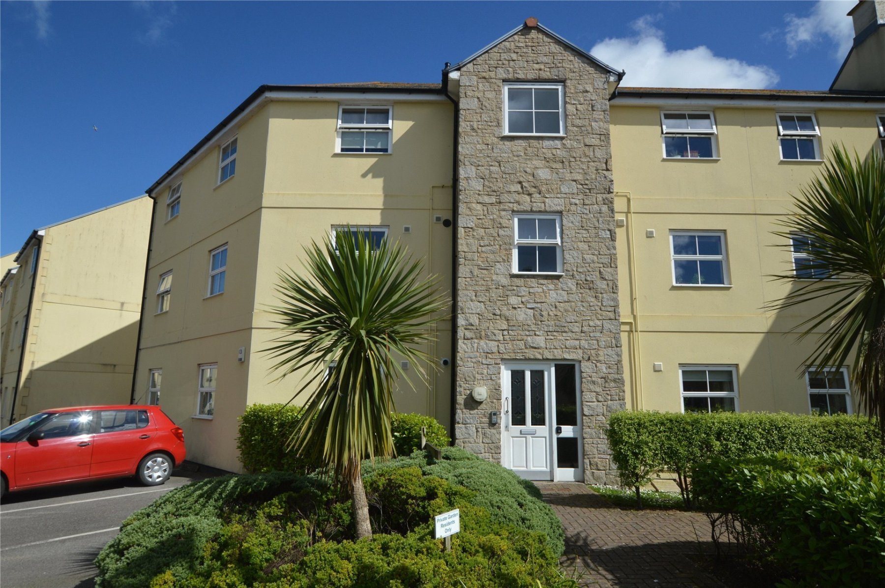 2 bedroom property for sale in Madison Close, Hayle, Cornwall, TR27 £