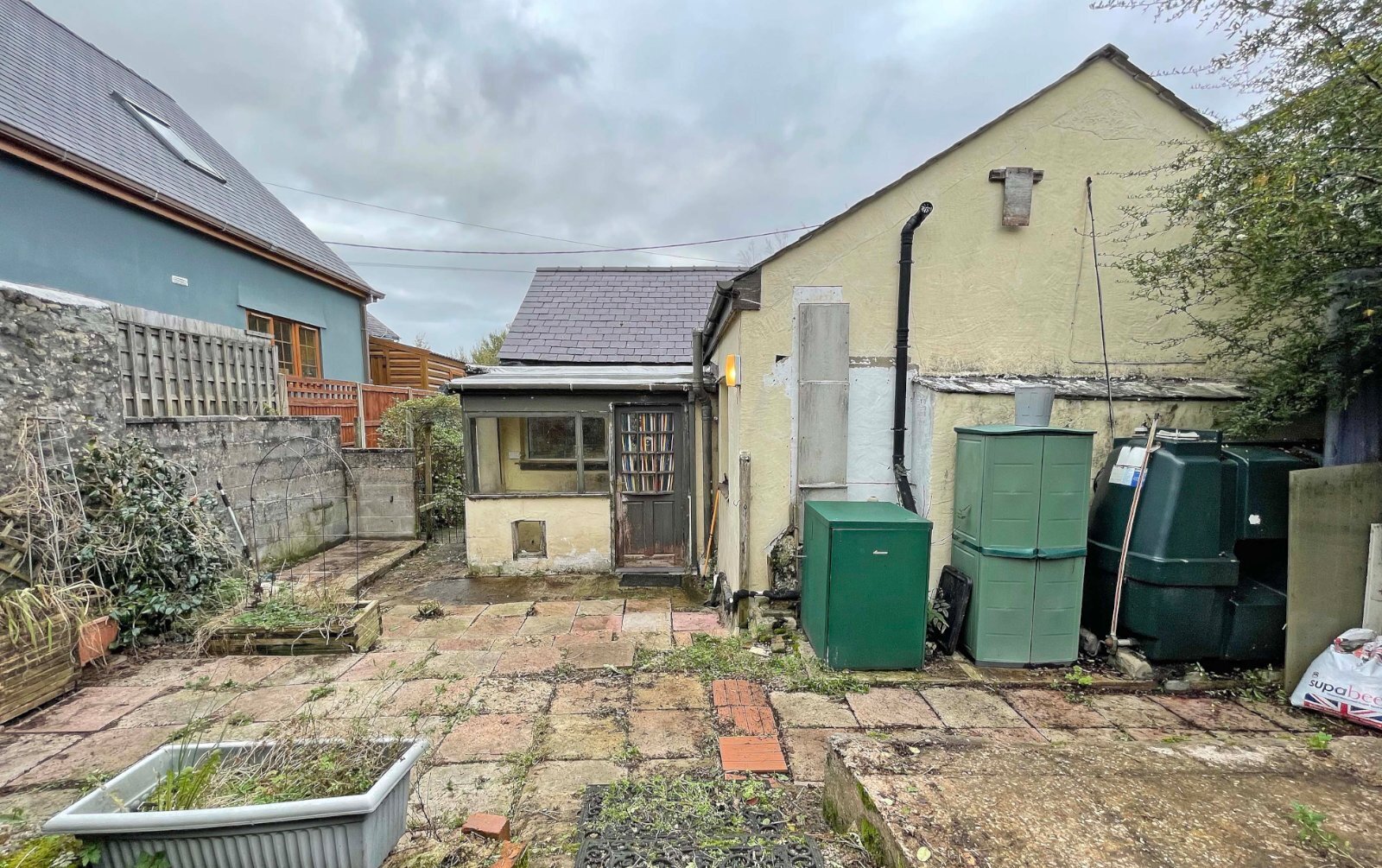 1 bedroom property for sale in Brynrefail, Caernarfon, Gwynedd, LL55