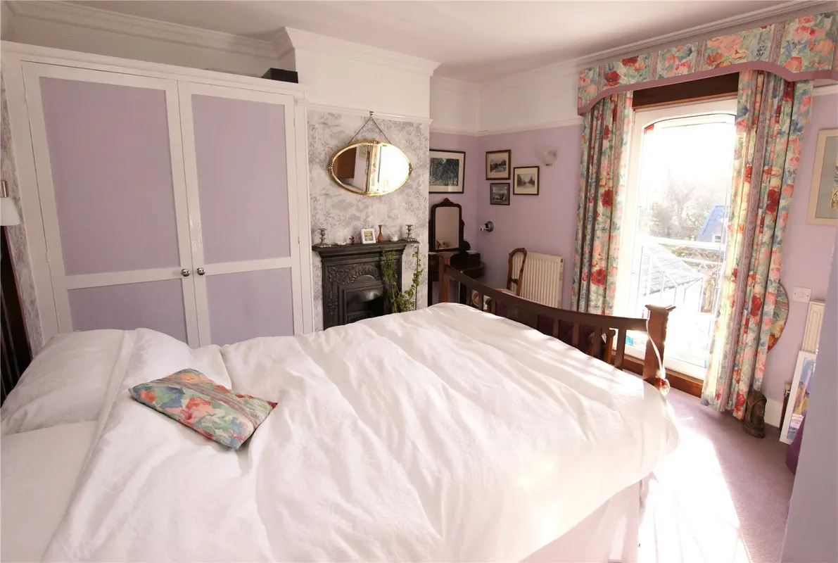 Higher Blandford Road, Broadstone, Dorset, BH18