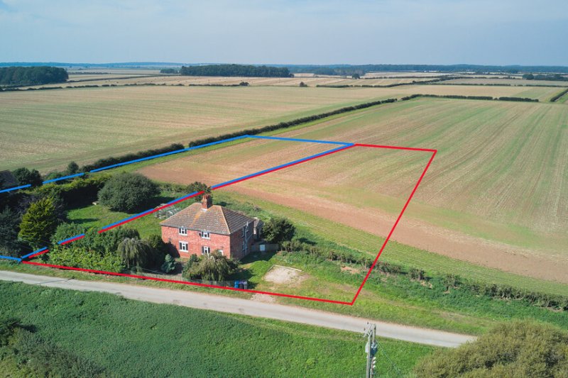 4 bedroom property for sale in Keelby, Northeast Lincs DN41 8NB Guide