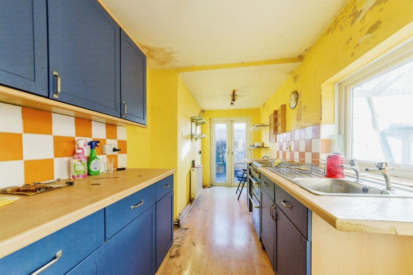 Bentley Street, Stamford 2 bedroom terraced house Knight Partnership