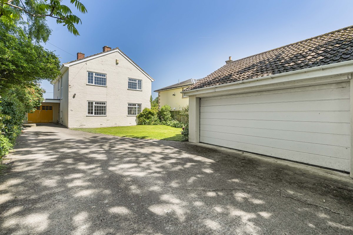 4 bedroom property for sale in Oxford Road, Hampton Poyle, Kidlington