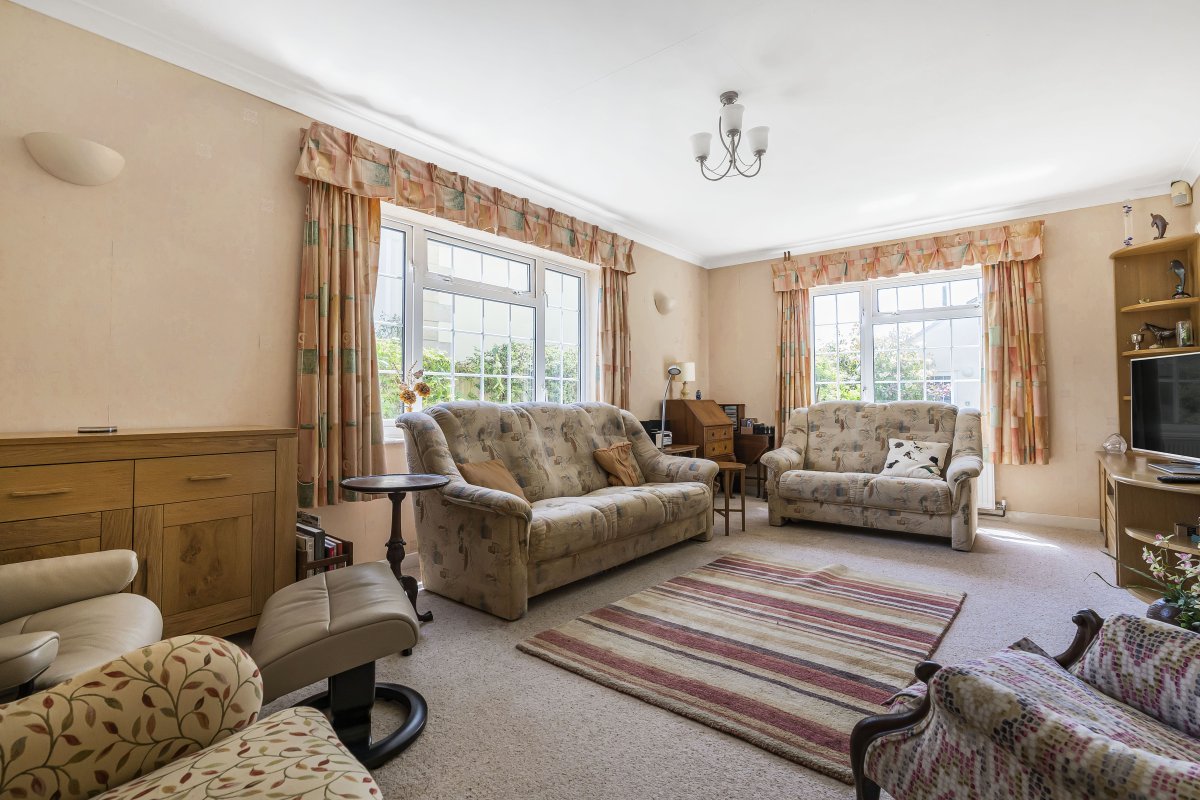 4 bedroom property for sale in Oxford Road, Hampton Poyle, Kidlington