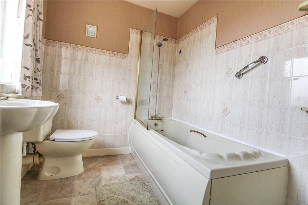 2 bedroom property for sale in Street, Skipton, North Yorkshire, BD23 Guide price £125,000