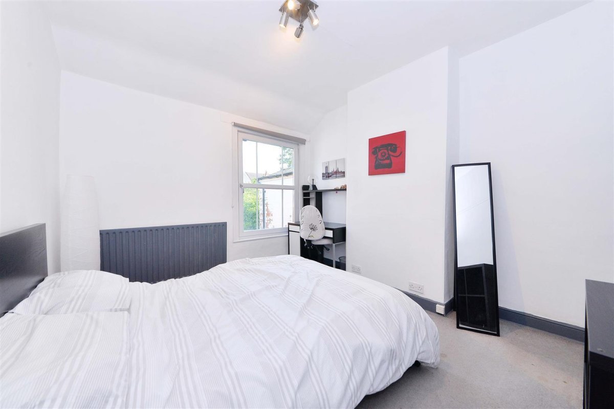 3 bedroom property for sale in Westfield Road, Kings Heath, Birmingham £315,000