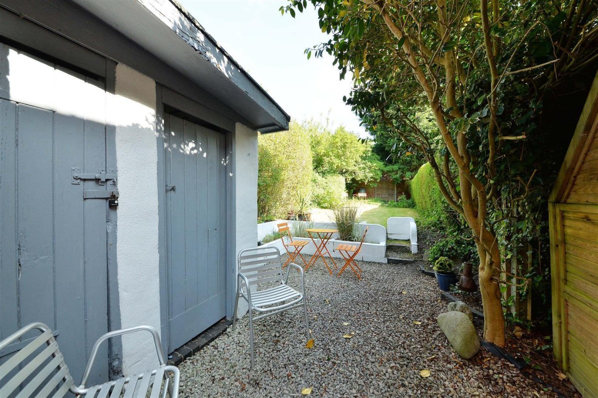 3 bedroom property for sale in Westfield Road, Kings Heath, Birmingham £315,000