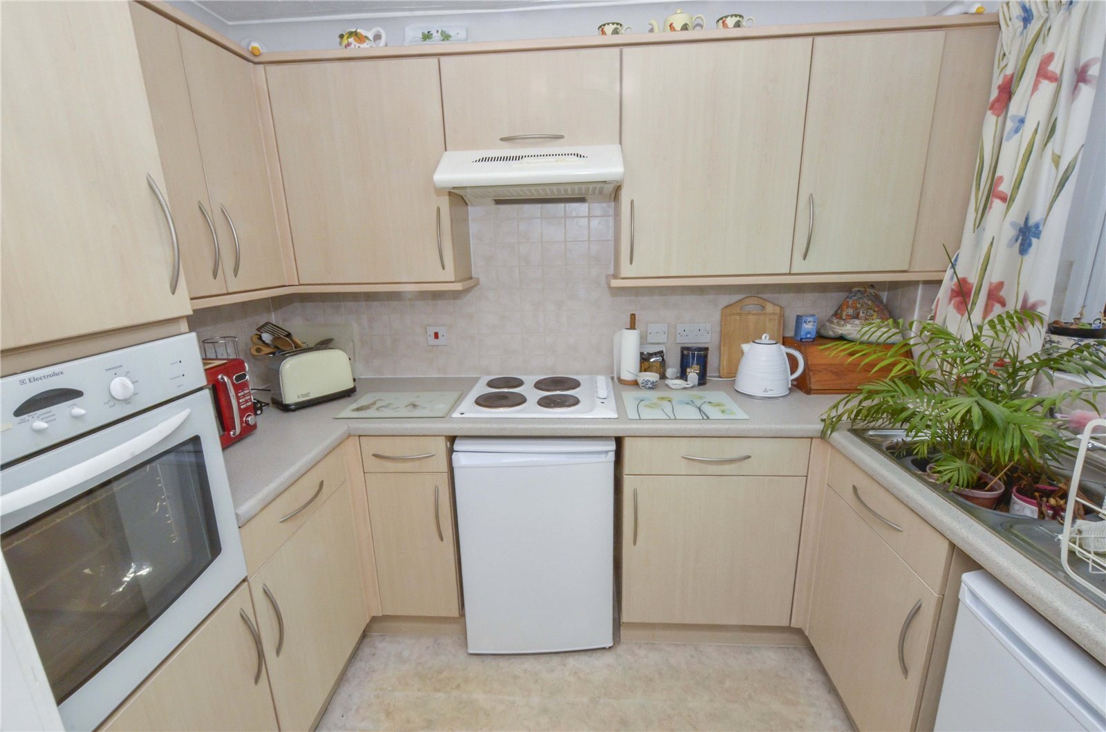 Pinewood Court, 179 Station Road, Ferndown, Dorset, BH22 Image 3