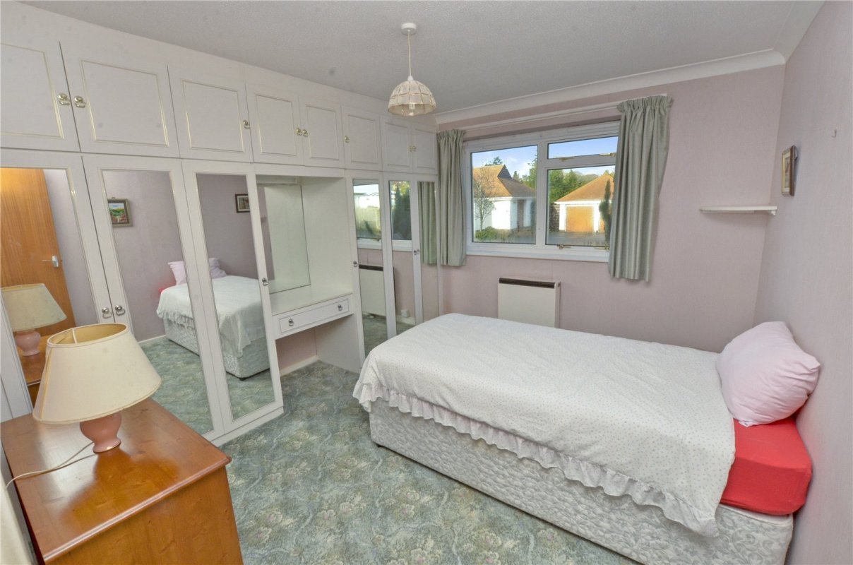 3 bedroom property for sale in Birch Grove, West Moors, Ferndown