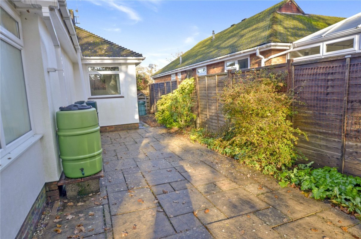 3 bedroom property for sale in Birch Grove, West Moors, Ferndown