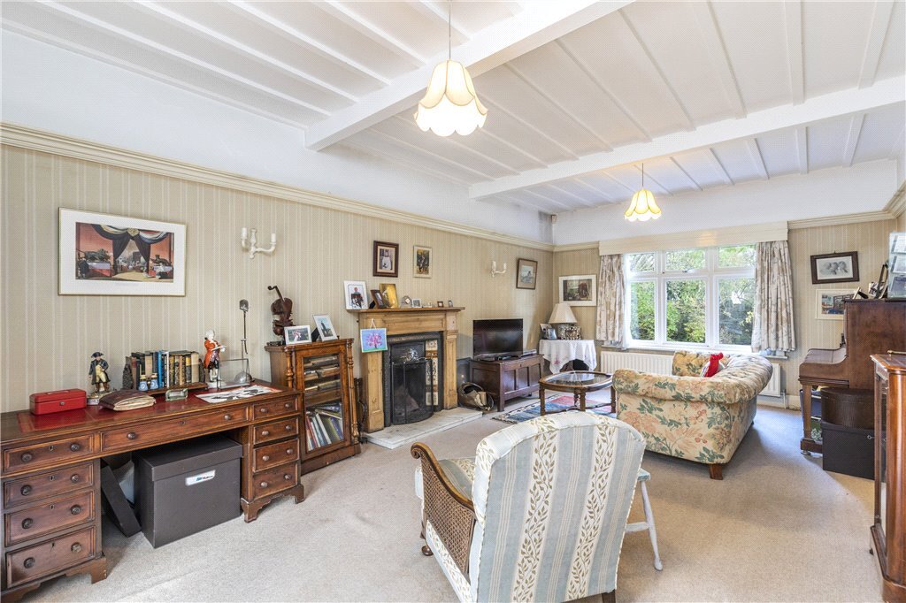 4 bedroom property for sale in Old Lane, Bramhope, Leeds, LS16 Guide