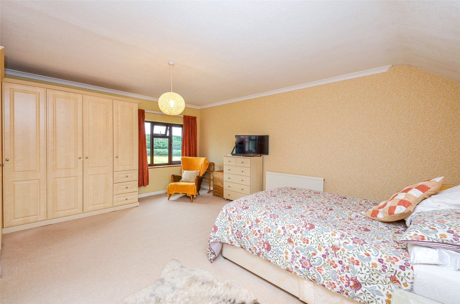 4 bedroom property for sale in Brynsiencyn, Llanfairpwll, Isle of