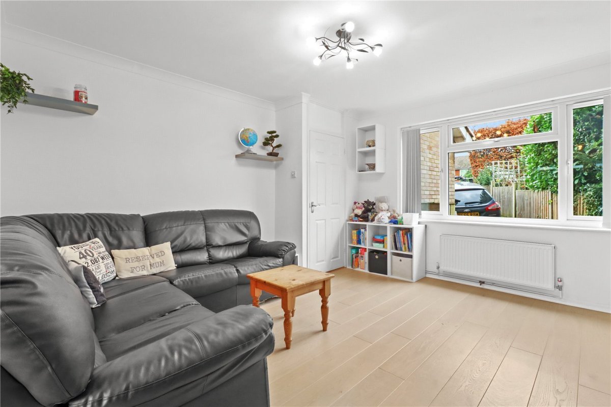 4 bedroom property for sale in Pine Walk, Uckfield, East Sussex, TN22