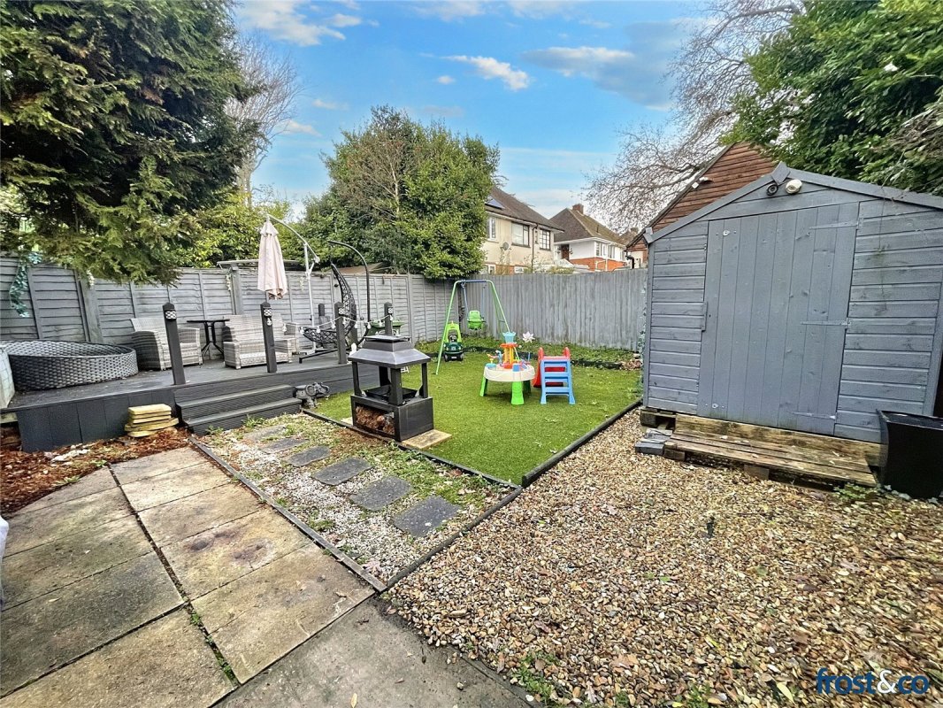2 bedroom property for sale in Albert Road, Parkstone, Poole, Dorset