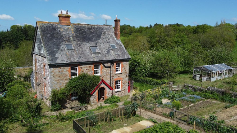 Stags 7 bedroom property for sale in Chittlehamholt